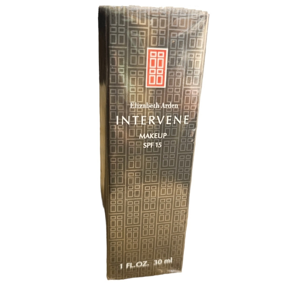 NIB | Elizabeth Arden Intervene Makeup SPF15 Soft Cocoa 15 